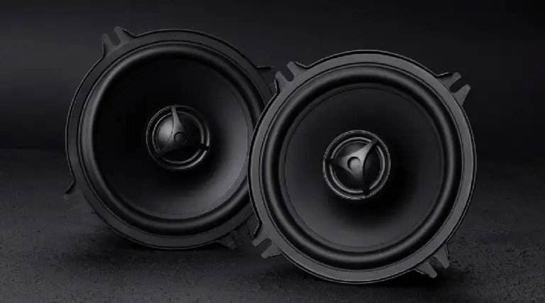 Black Feather dual car speakers in sealed subwoofer box for clean and controlled bass output